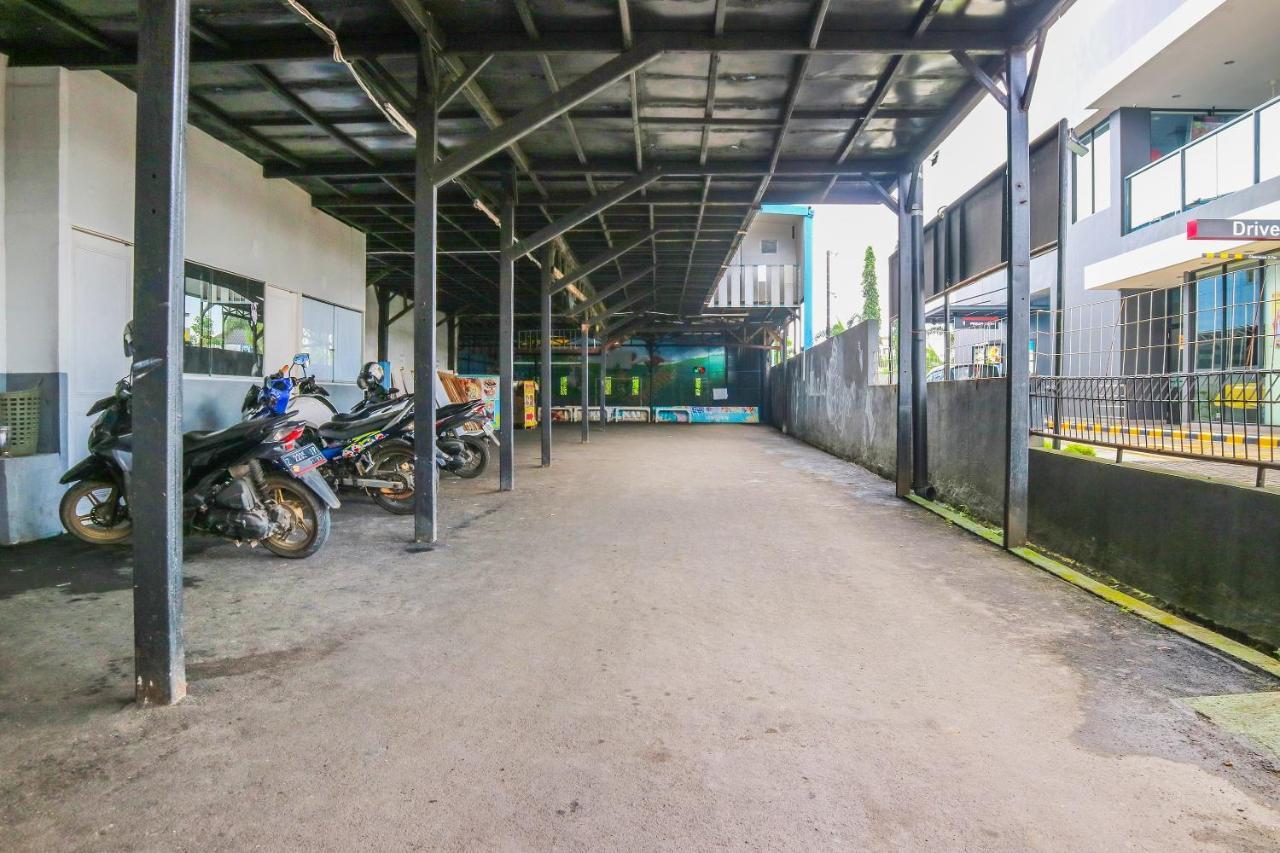 Hotel Spot On 91765 Kaiku Tasikmalaya